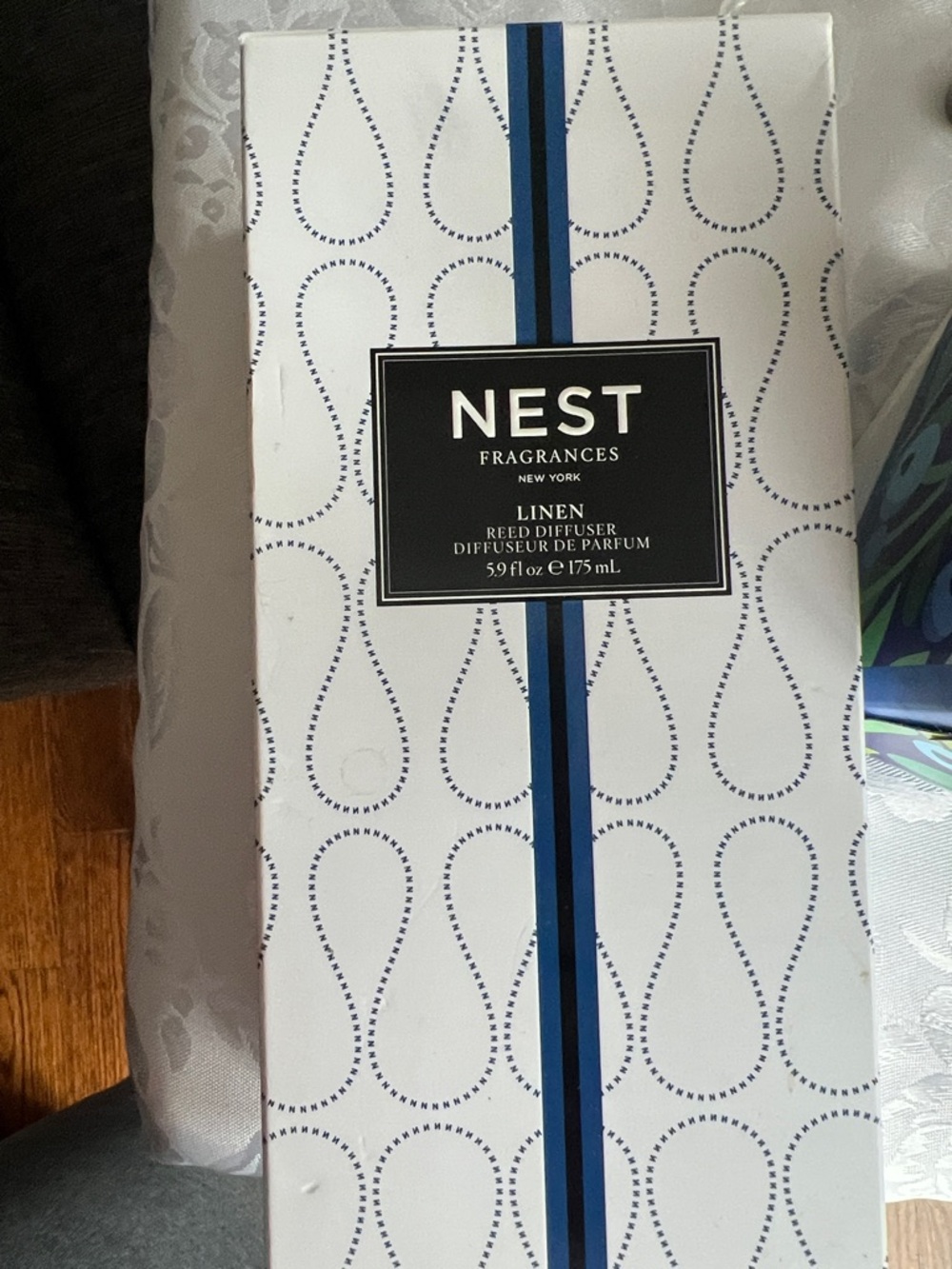 Brand new NEST Fragrances Linen Reed Diffuser — White and Blue